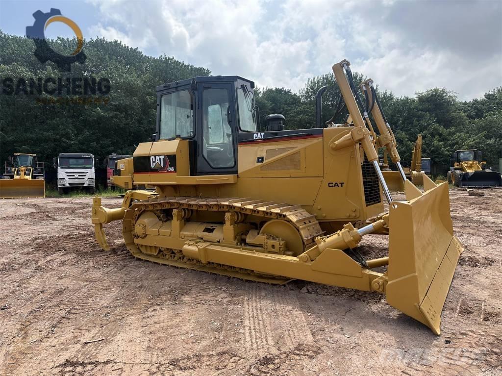 CAT D6G Bouteurs sur chenilles