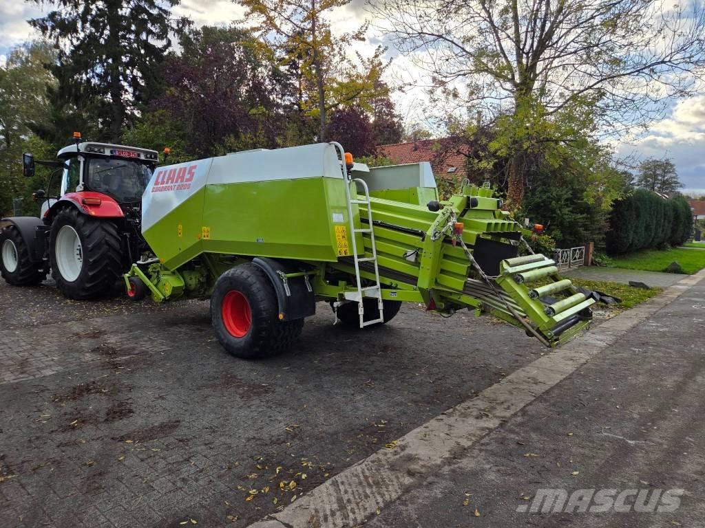 CLAAS Quandrant 2200 Presse cubique