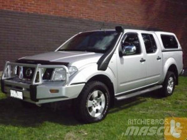 Nissan NAVARA ST-X Utilitaire