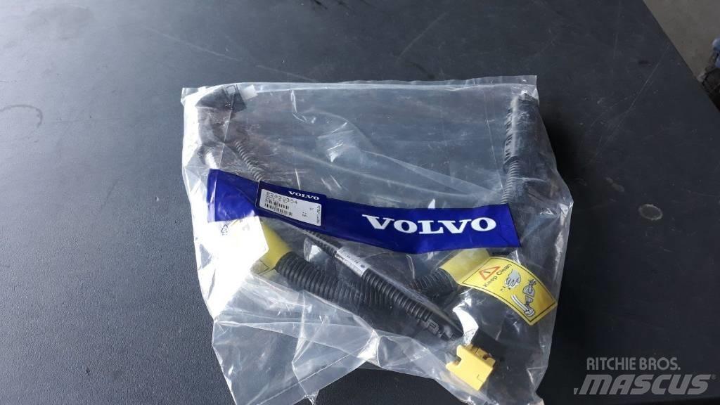 Volvo HOSE 22330354 Transport - Autres