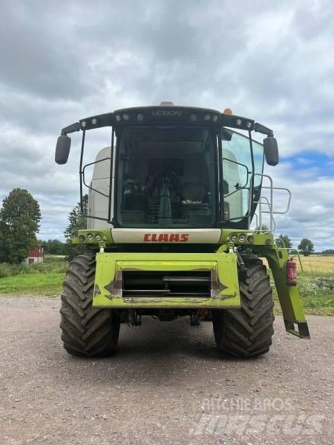 CLAAS Lexion 620 Moissonneuse batteuse