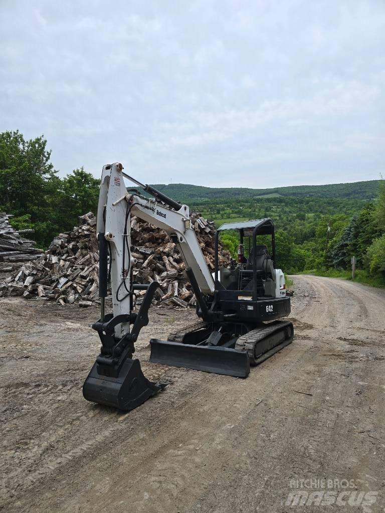 Bobcat E 42 Mini pelle < 7t