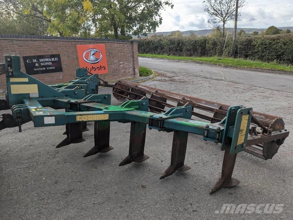 Cousins VFORM Déchaumeur, cultivateur