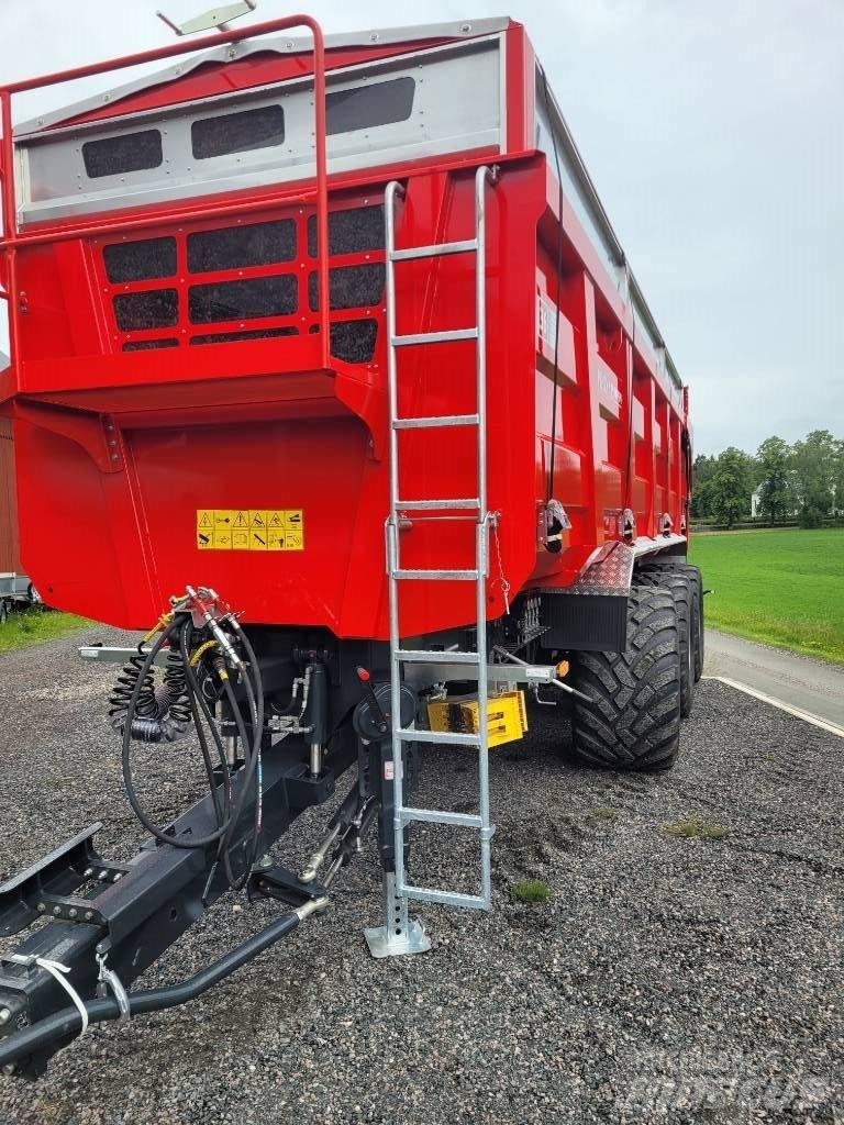 Pronar T8724 Transbordeur
