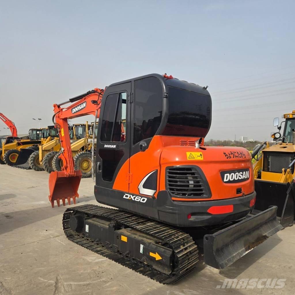 Doosan DX 60 Mini pelle < 7t