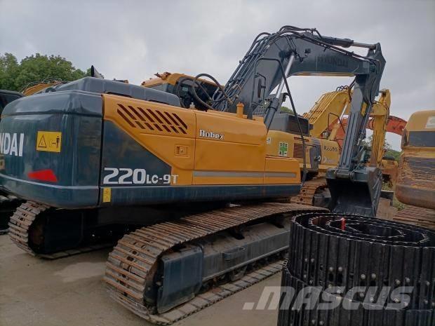 Hyundai 220LC Pelle sur chenilles