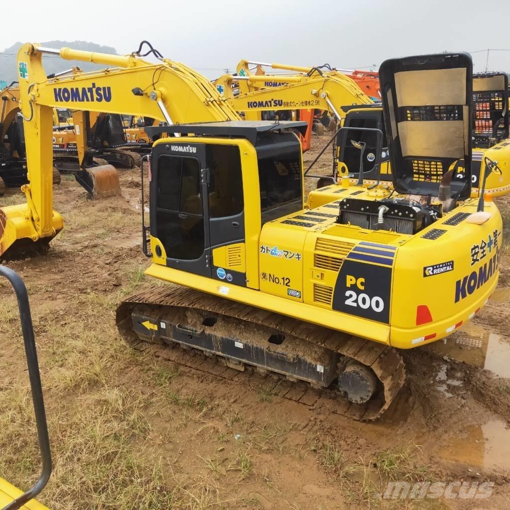 Komatsu PC200-8 Pelle sur chenilles