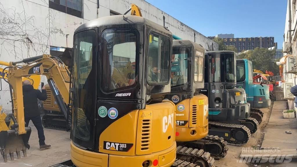CAT 303.5 Mini pelle < 7t