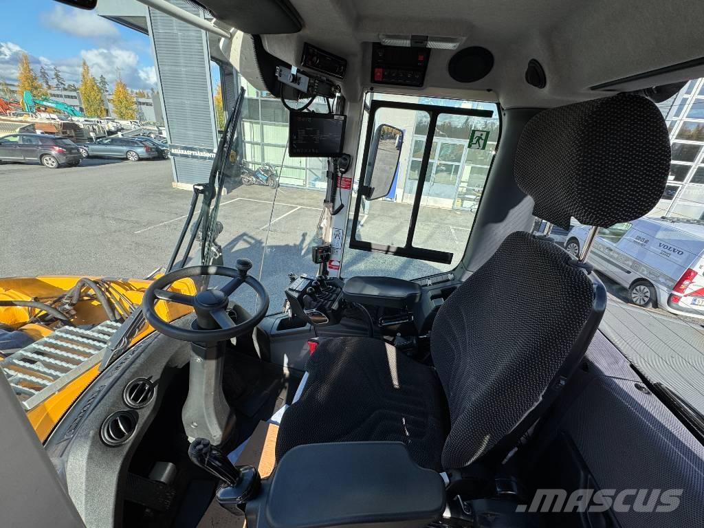 Liebherr L546 Chargeuse sur pneus