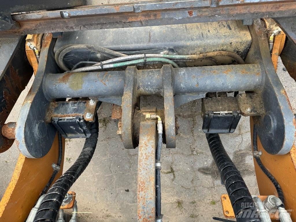 CASE 21 F Chargeuse sur pneus