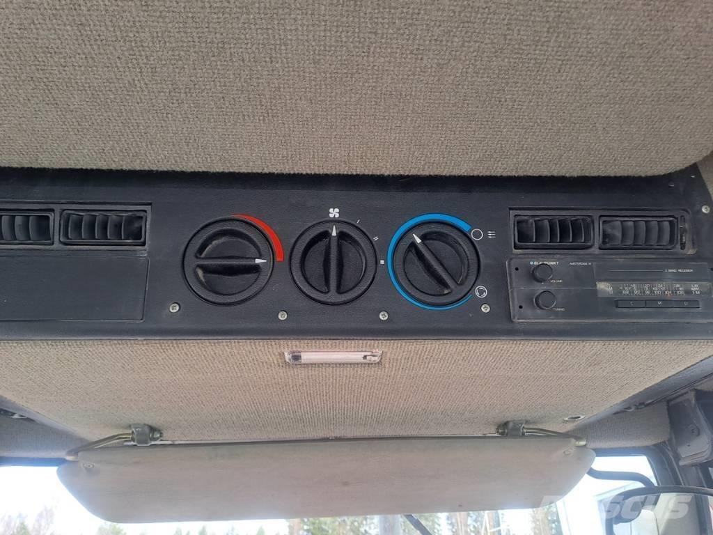 Case IH 685 XL Tracteur