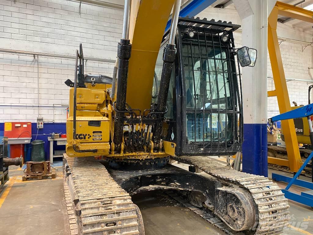 CAT 323F LN Pelle sur chenilles