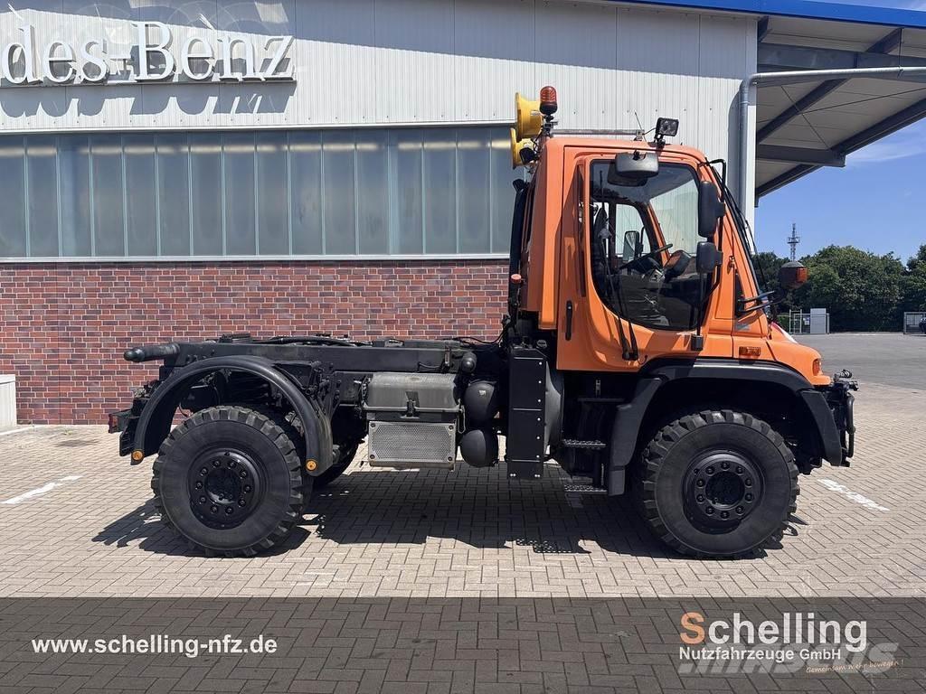Mercedes-Benz U500 Autre camion