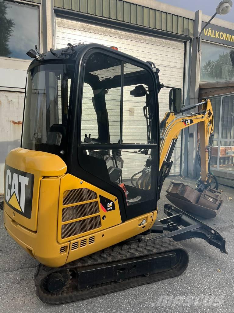 CAT 301.7 D Rototilt Mini pelle < 7t