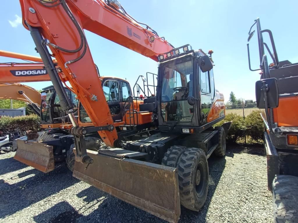 Doosan DX140W-5 Pelle sur pneus