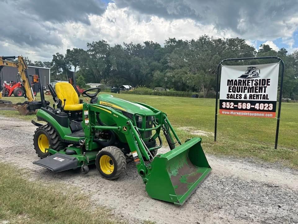 John Deere 1025 R Tracteur