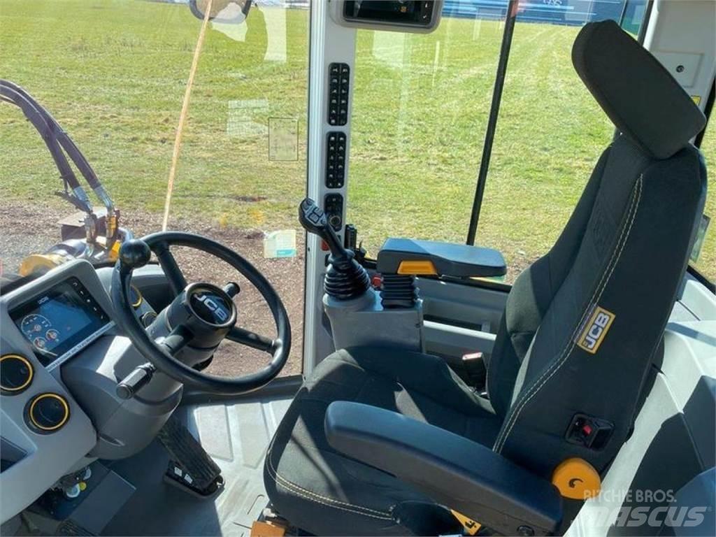 JCB 437 HT Chargeuse sur pneus