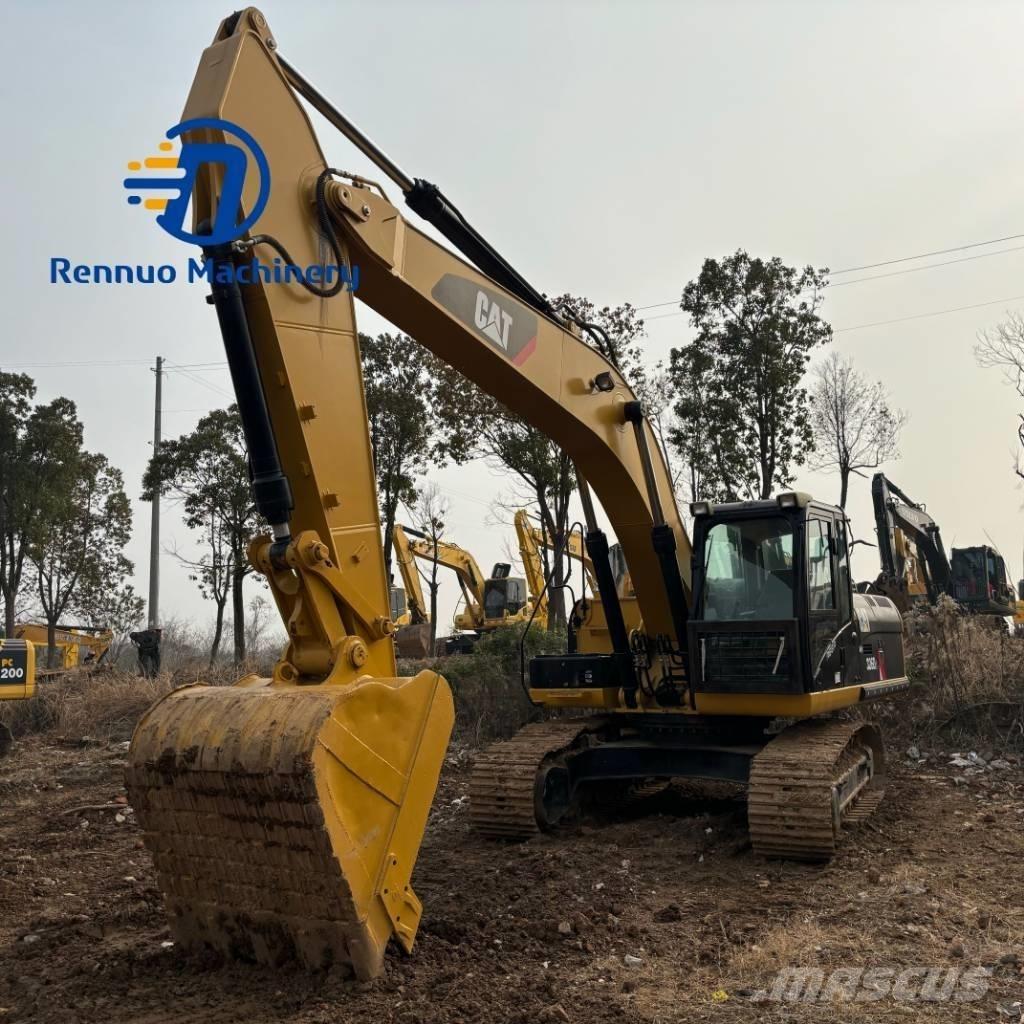 CAT 326D2 Pelle sur chenilles