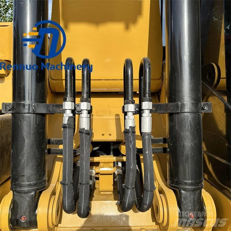 CAT 320D2 Pelle sur chenilles