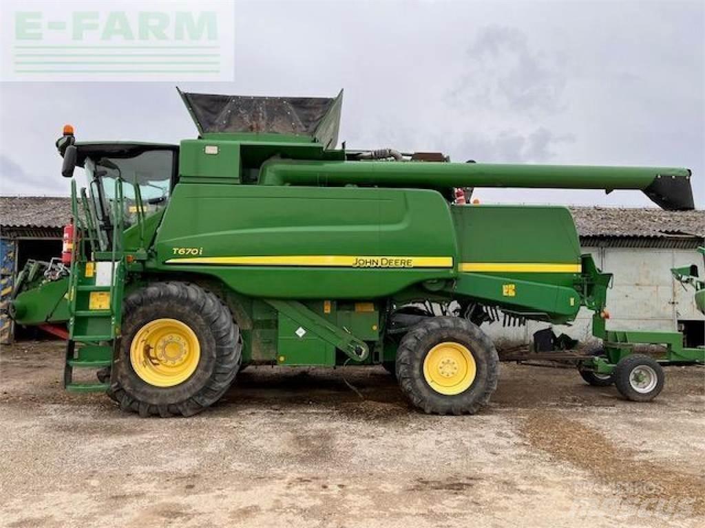 John Deere T670 Moissonneuse batteuse