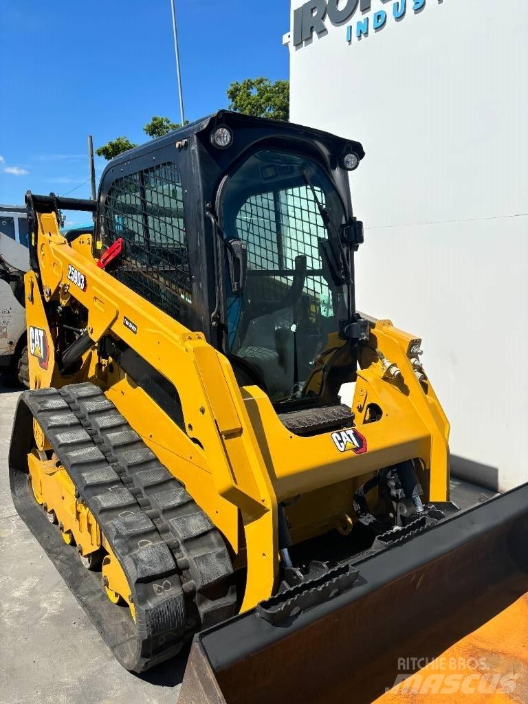 CAT 259D3 Chargeuse compacte