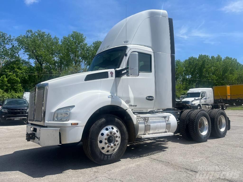 Kenworth T 880 Tracteur routier