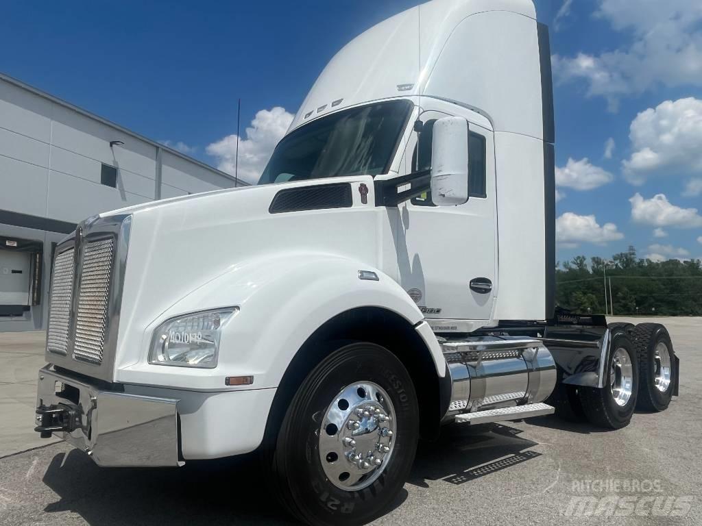 Kenworth T 880 Tracteur routier