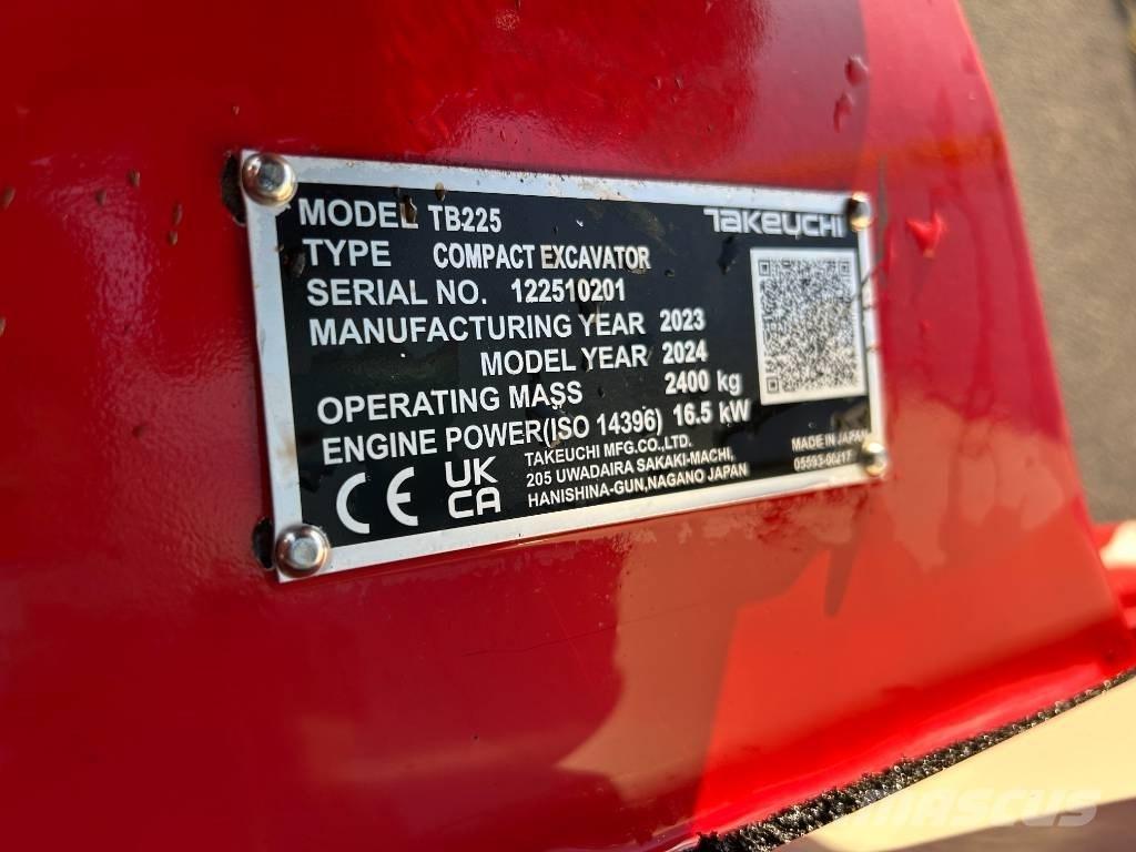 Takeuchi TB 225A V3 Mini pelle < 7t