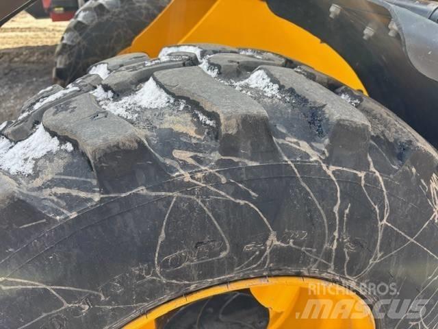 JCB 407 Chargeuse sur pneus