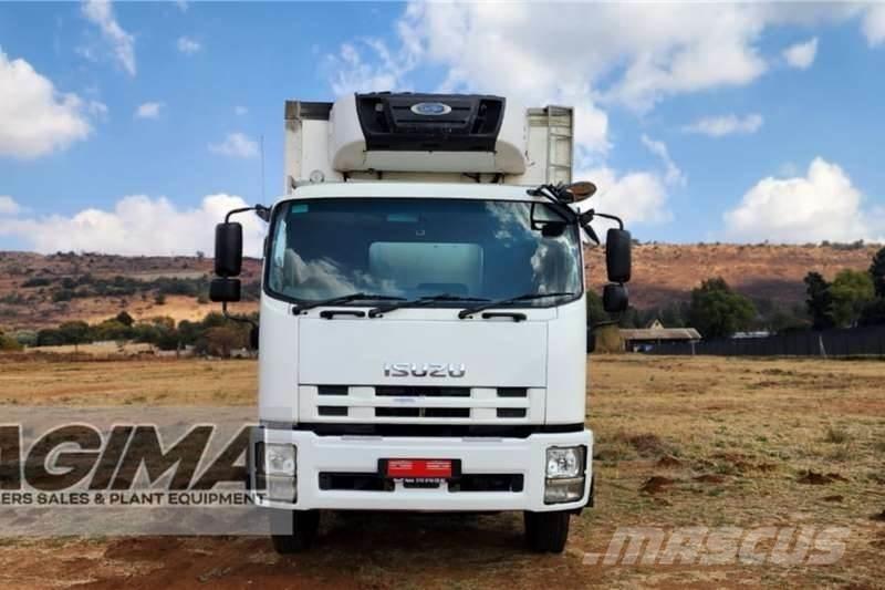 Isuzu FTR850 Autre camion