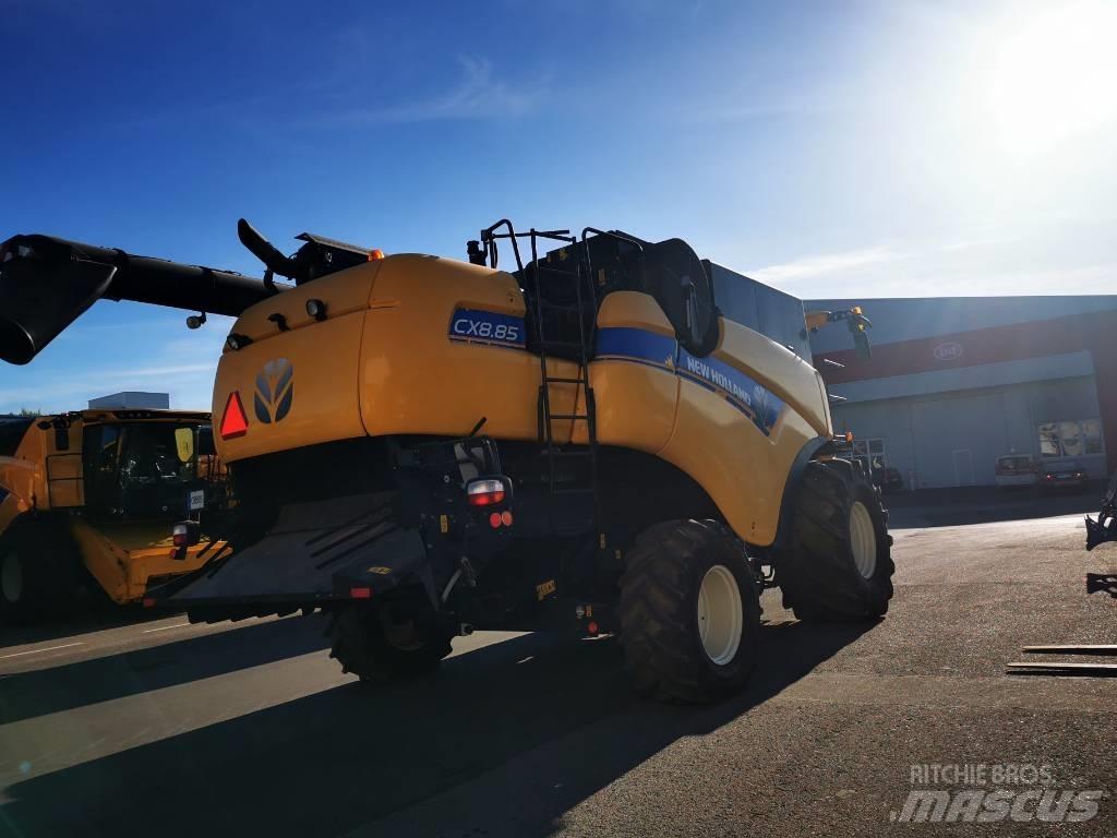 New Holland CX 8.90 Moissonneuse batteuse