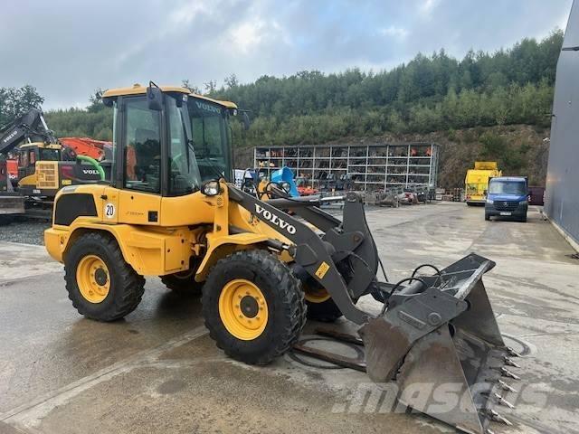 Volvo L 30 G Chargeuse sur pneus