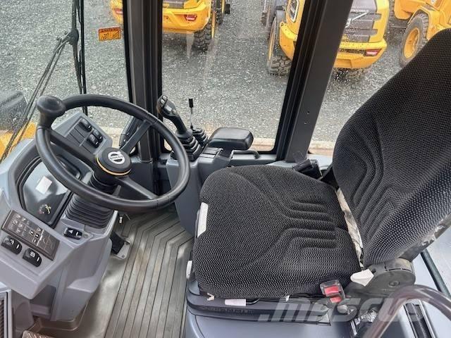Volvo L 30 G Chargeuse sur pneus
