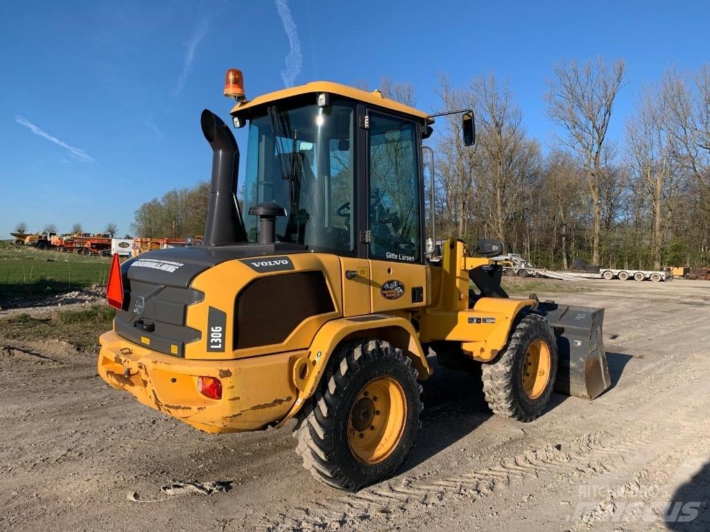 Volvo L 30 G Chargeuse sur pneus