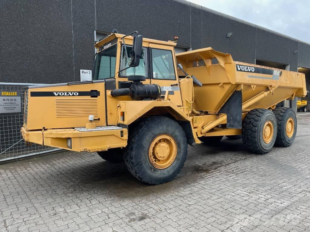 Volvo A25C Tombereau articulé