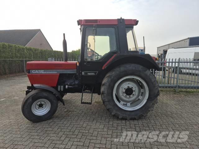 Case IH 745 XL Tracteur