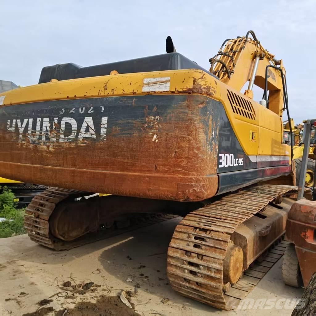 Hyundai R300LC Pelle sur chenilles