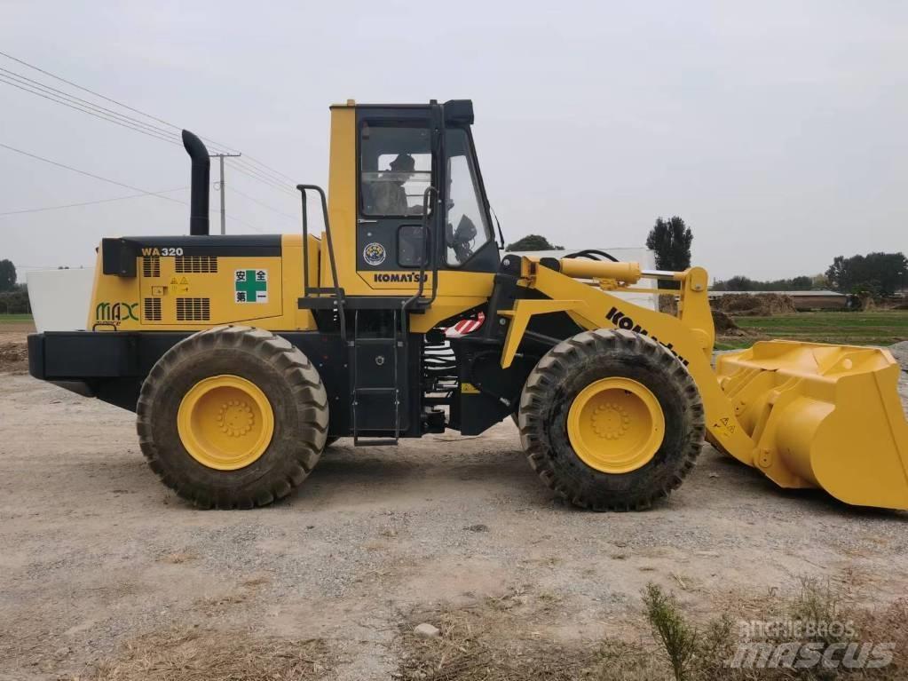 Komatsu WA 320-5 Chargeuse sur pneus