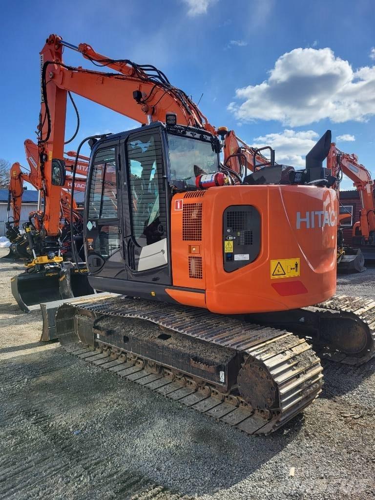 Hitachi ZX 135 US-6 Pelle sur chenilles