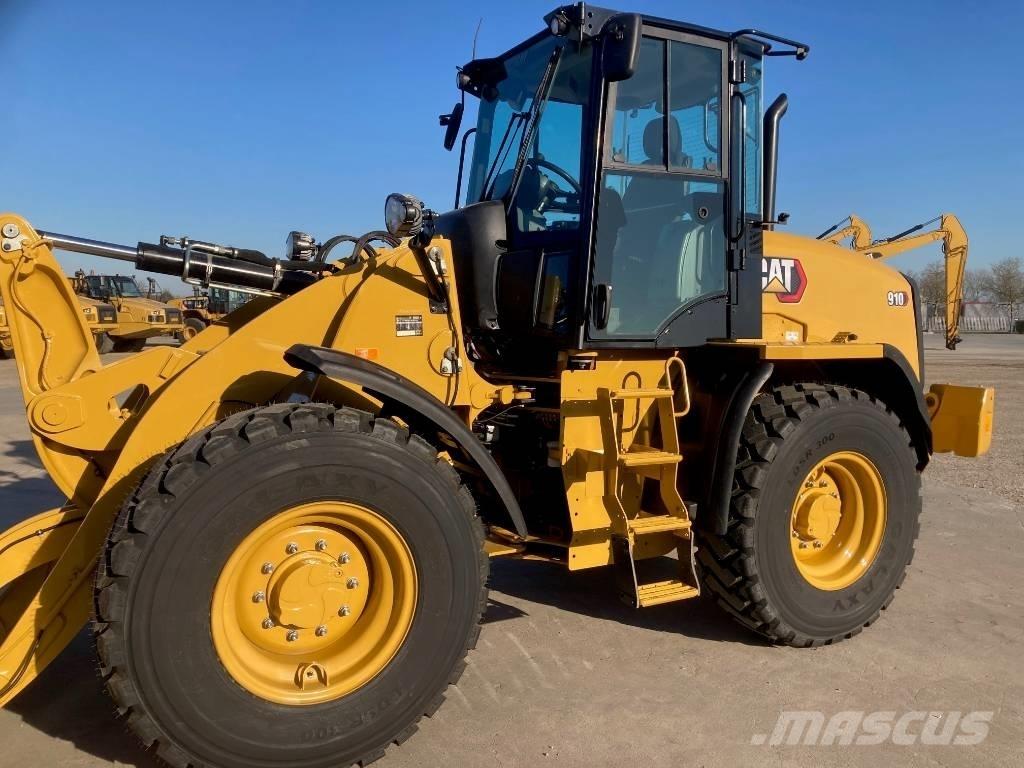 CAT 910 Chargeuse sur pneus