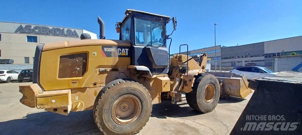 CAT 930 M Chargeuse sur pneus