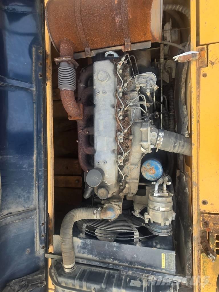 Hyundai Robex 2000W Pelle sur pneus