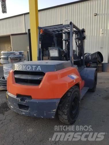 Toyota 8FD70U Chariots diesel