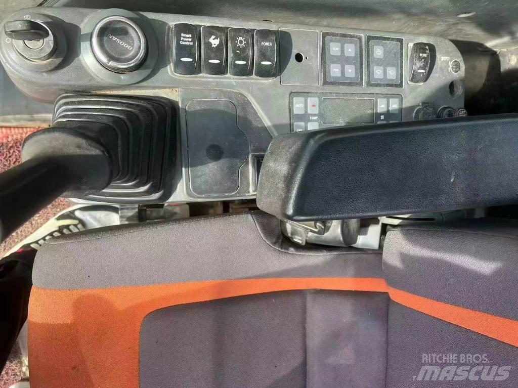 Doosan DX420LC Pelle sur chenilles