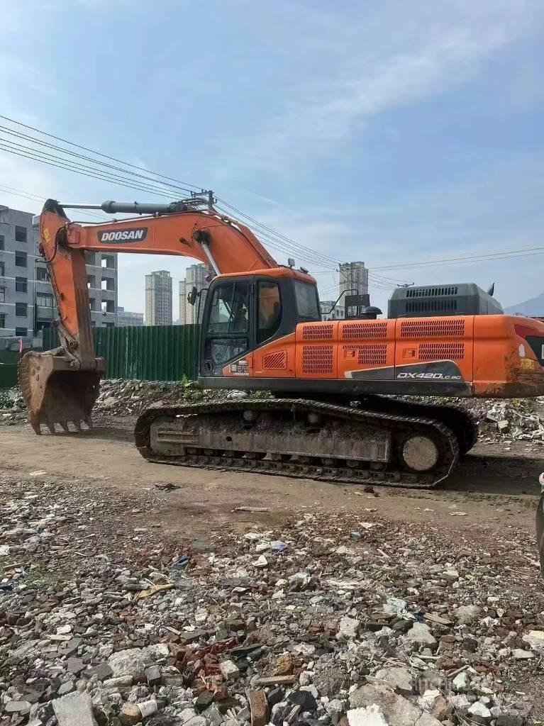 Doosan DX420LC Pelle sur chenilles