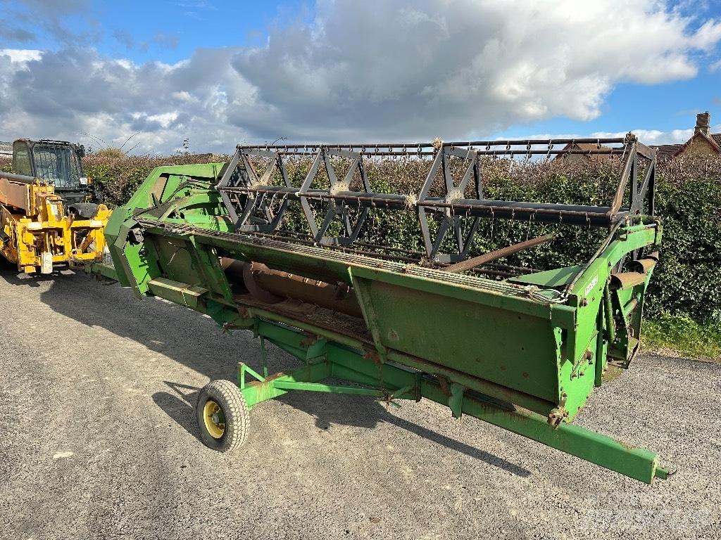 John Deere 1075 Moissonneuse batteuse