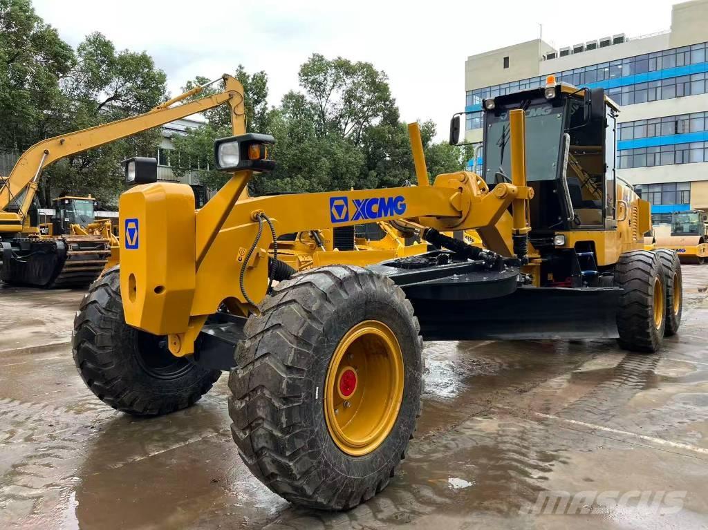 XCMG GR 1803 Niveleuse