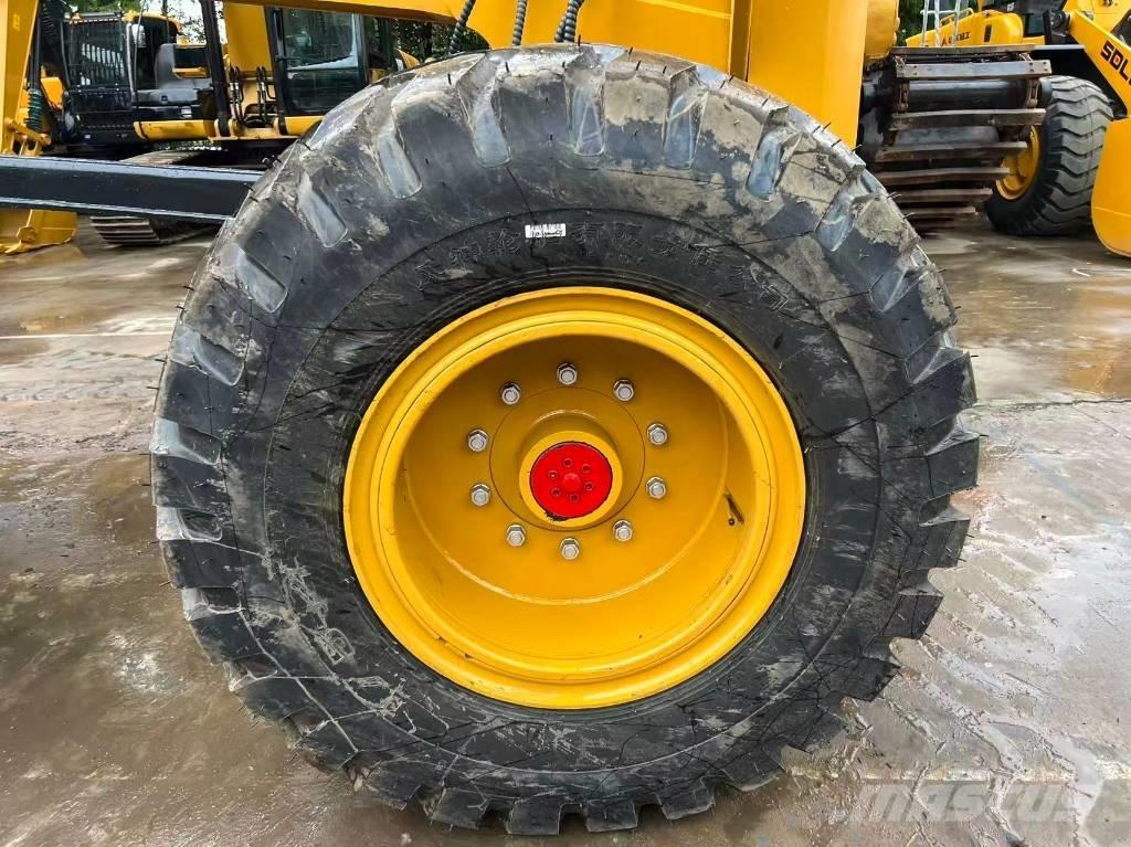 XCMG GR 1803 Niveleuse