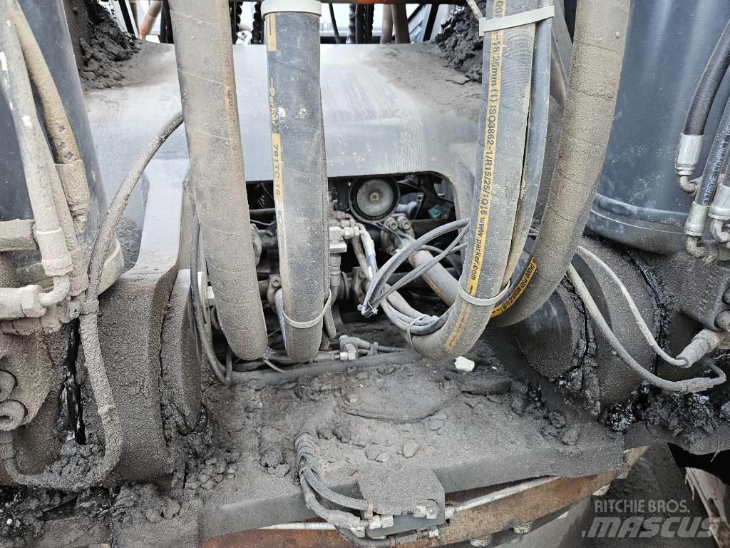 Doosan DX 340 LC Pelle sur chenilles