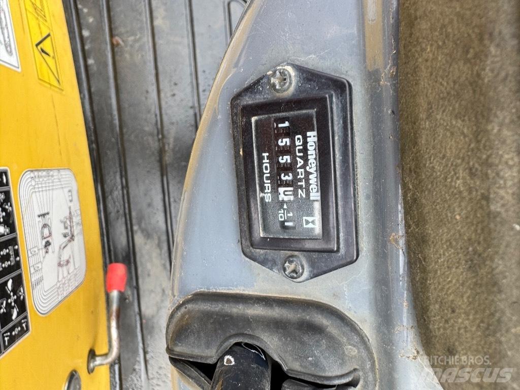 Yanmar SV08 (1C171) Mini pelle < 7t